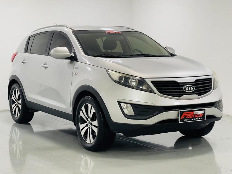//www.autoline.com.br/carro/kia/sportage-20-lx-16v-flex-4p-4x4-automatico/2013/curitiba-pr/24901022