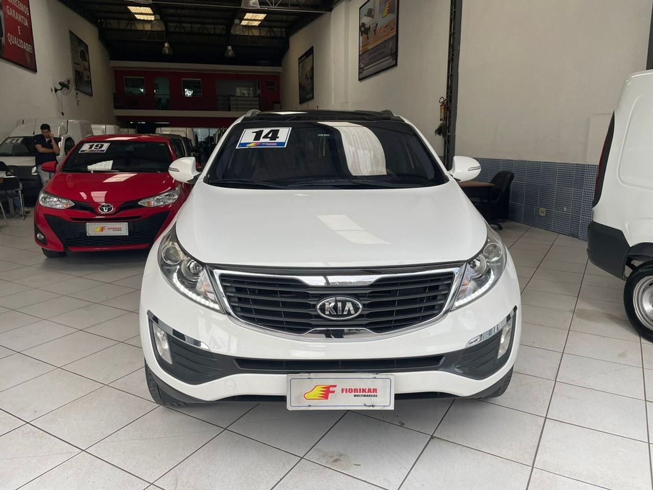 //www.autoline.com.br/carro/kia/sportage-20-ex-16v-flex-4p-automatico/2014/sao-paulo-sp/24994771