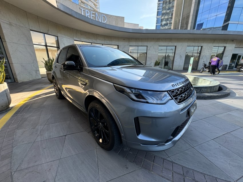 //www.autoline.com.br/carro/land-rover/discovery-sport-20-r-dynamic-se-16v-diesel-4p-4x4-turbo-autom/2020/porto-alegre-rs/24705880