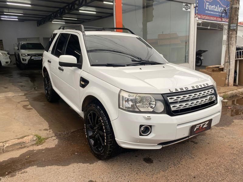 //www.autoline.com.br/carro/land-rover/freelander-32-i6-hse-24v-gasolina-4p-4x4-automatico/2011/cuiaba-mt/24242914