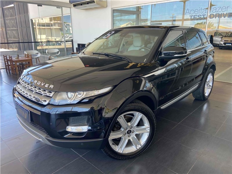 //www.autoline.com.br/carro/land-rover/range-rover-evoque-20-prestige-16v-gasolina-4p-4x4-turbo-automat/2013/araruama-rj/24127919