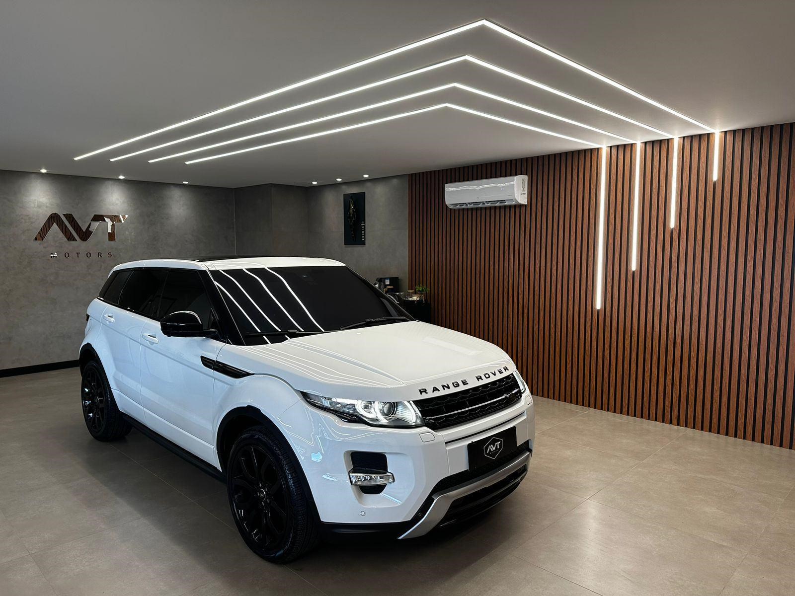 //www.autoline.com.br/carro/land-rover/range-rover-evoque-20-dynamic-tech-pack-16v-gasolina-4p-4x4-turb/2015/joinville-sc/24292649
