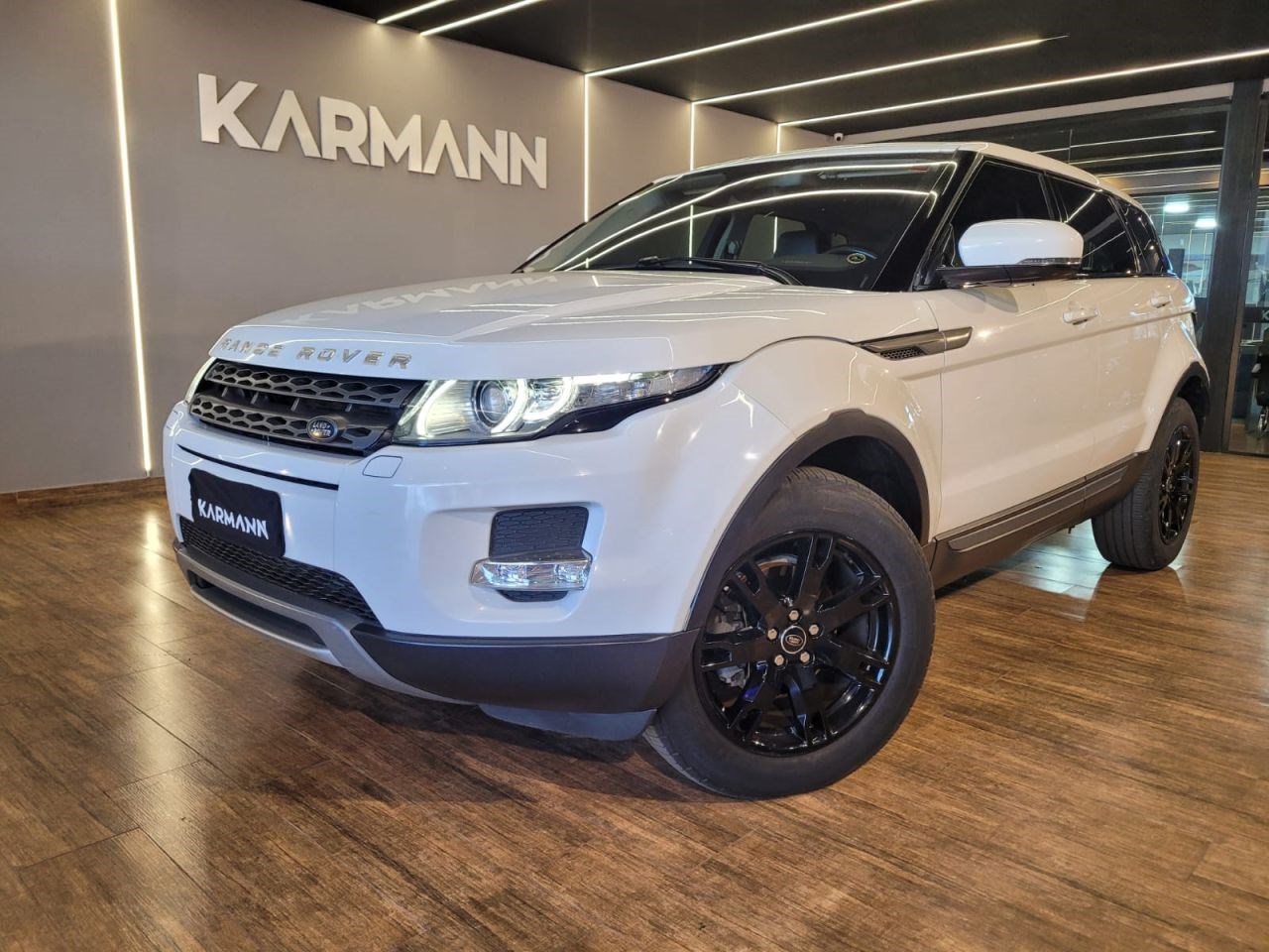 //www.autoline.com.br/carro/land-rover/range-rover-evoque-20-pure-tech-pack-16v-gasolina-4p-4x4-turbo-a/2013/campinas-sp/24484395