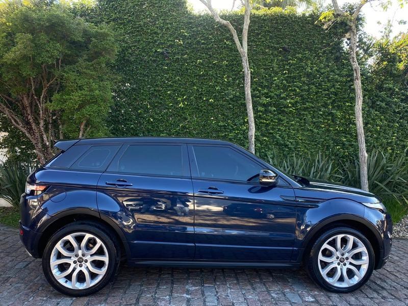 //www.autoline.com.br/carro/land-rover/range-rover-evoque-20-dynamic-16v-gasolina-4p-4x4-turbo-automati/2013/porto-alegre-rs/24986022