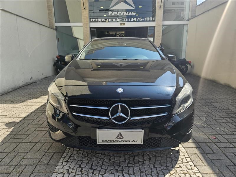 //www.autoline.com.br/carro/mercedes-benz/a-200-16-hatch-turbo-16v-flex-4p-automatizado/2015/sao-paulo-sp/24736712