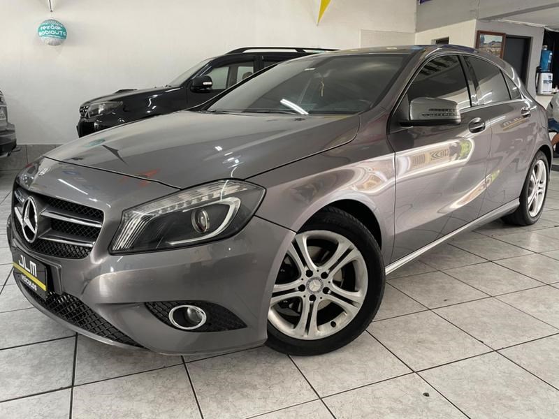 //www.autoline.com.br/carro/mercedes-benz/a-200-16-hatch-turbo-16v-flex-4p-automatizado/2015/sao-paulo-sp/24995990