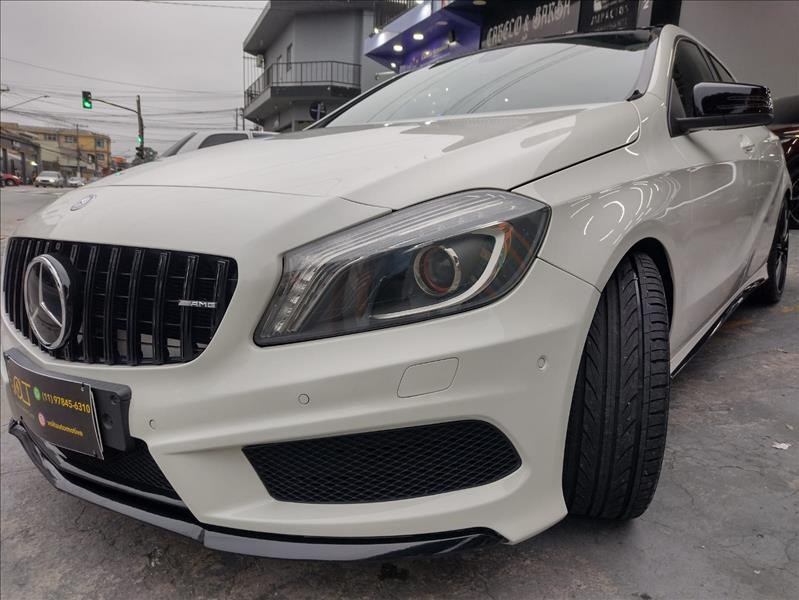 //www.autoline.com.br/carro/mercedes-benz/a-250-20-a-turbo-sport-16v-gasolina-4p-automatizado/2015/sao-paulo-sp/23665377