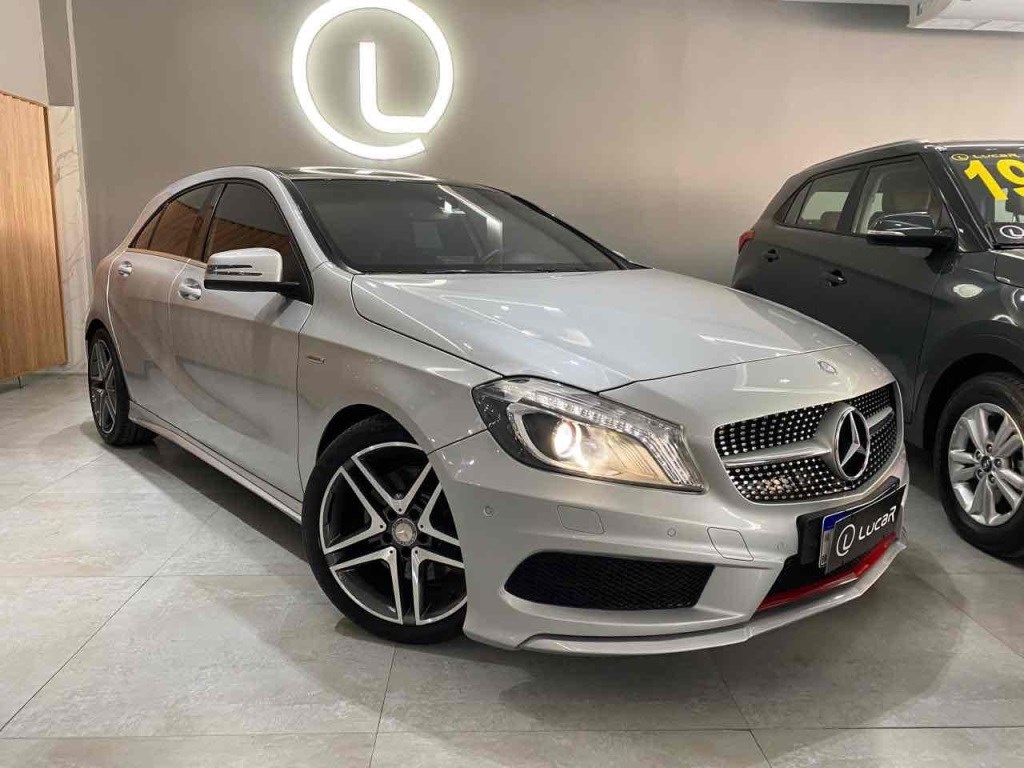 //www.autoline.com.br/carro/mercedes-benz/a-250-20-a-turbo-sport-16v-gasolina-4p-automatizado/2014/rio-de-janeiro-rj/24537575