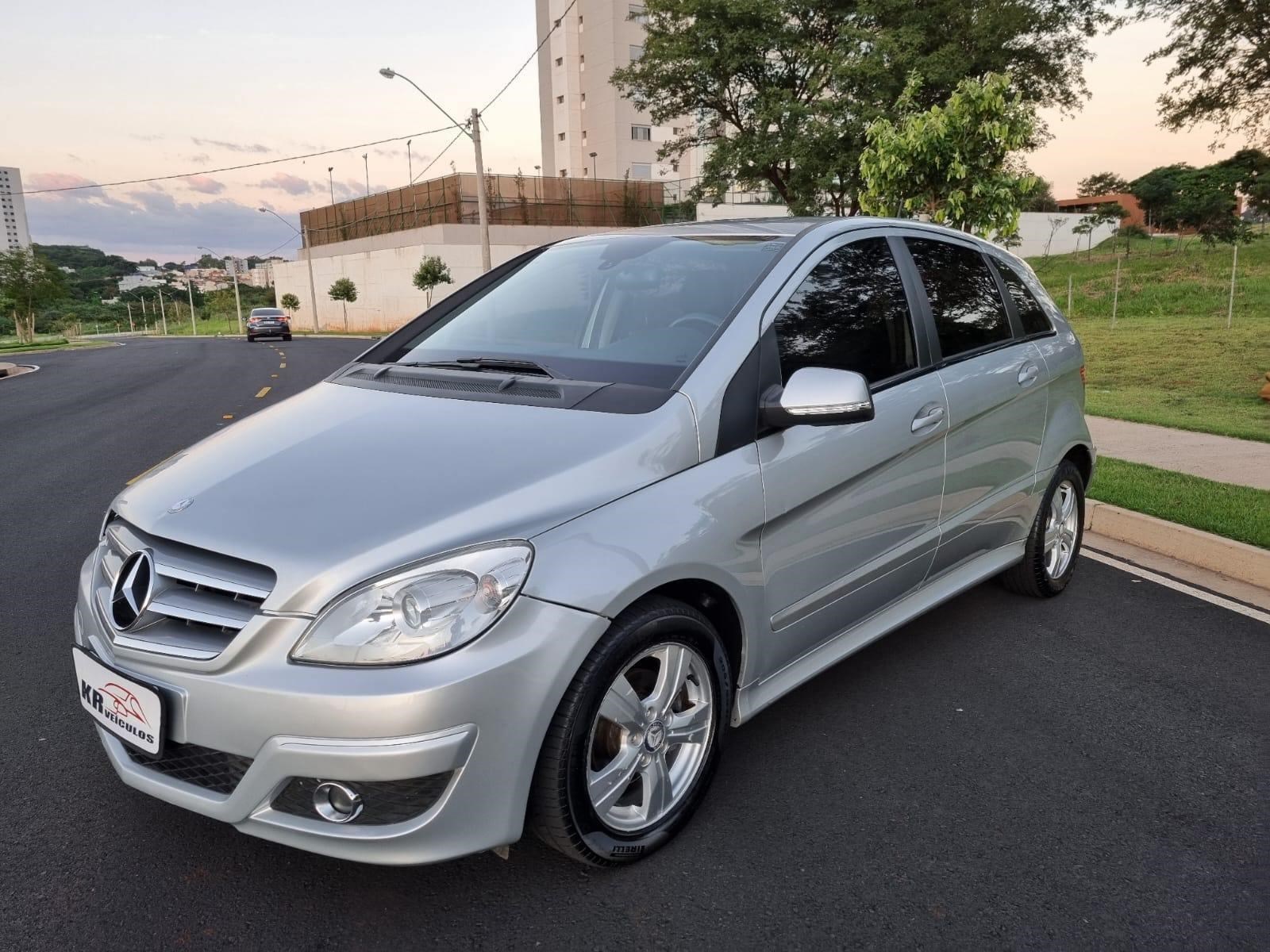 //www.autoline.com.br/carro/mercedes-benz/b-170-18-8v-gasolina-4p-automatico/2009/ribeirao-preto-sp/23622027