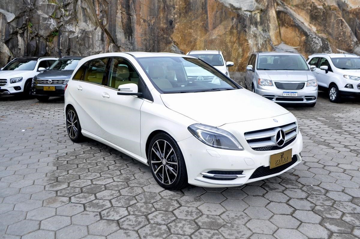 //www.autoline.com.br/carro/mercedes-benz/b-200-16-turbo-sport-16v-gasolina-4p-automatizado/2014/florianopolis-sc/24167995
