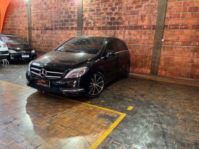 //www.autoline.com.br/carro/mercedes-benz/b-200-16-turbo-sport-16v-gasolina-4p-automatizado/2013/sorocaba-sp/24330870