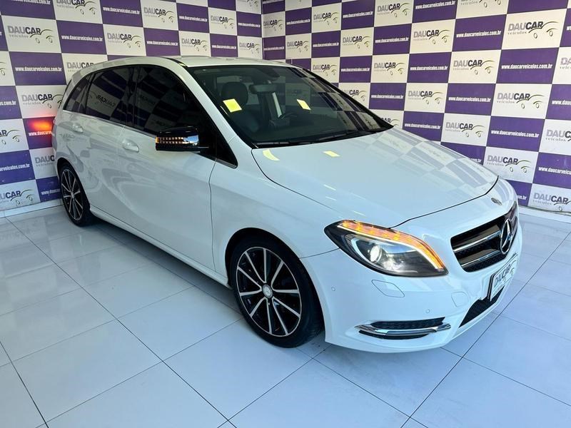 //www.autoline.com.br/carro/mercedes-benz/b-200-16-turbo-16v-gasolina-4p-automatizado/2013/joinville-sc/24963270