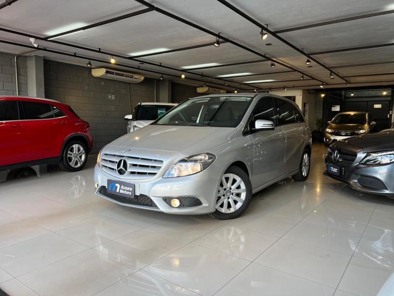 //www.autoline.com.br/carro/mercedes-benz/b-200-16-turbo-16v-gasolina-4p-automatizado/2013/goiania-go/25013612
