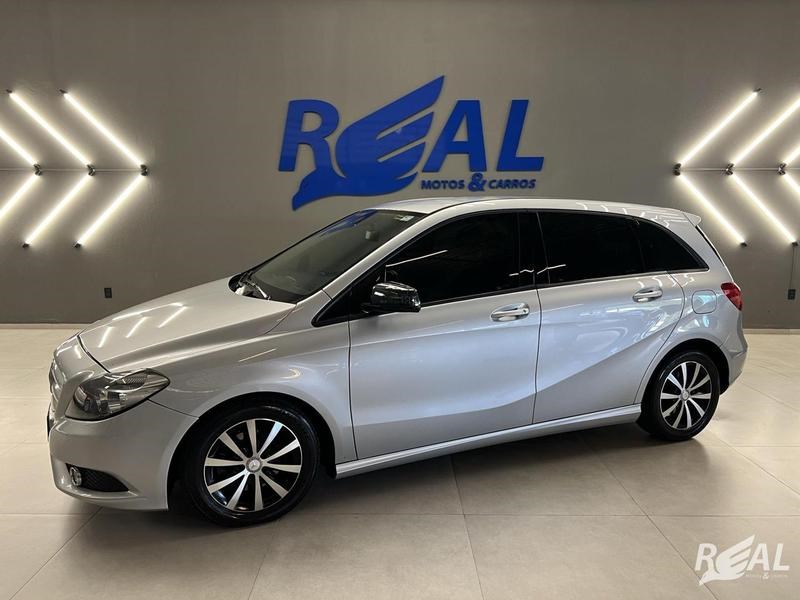 //www.autoline.com.br/carro/mercedes-benz/b-200-16-turbo-16v-gasolina-4p-automatizado/2013/sapiranga-rs/25028393