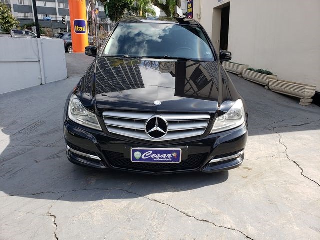//www.autoline.com.br/carro/mercedes-benz/c-180-18-turbo-16v-gasolina-4p-automatico/2012/curitiba-pr/23599861