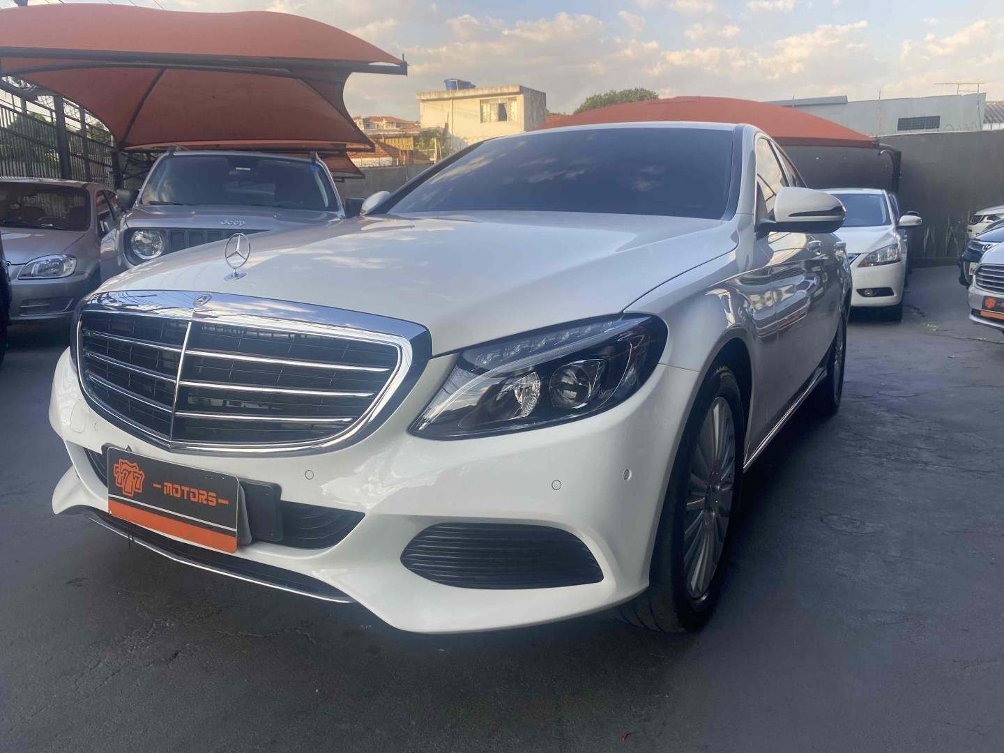 //www.autoline.com.br/carro/mercedes-benz/c-180-16-exclusive-16v-flex-4p-turbo-automatico/2018/sao-paulo-sp/23845270