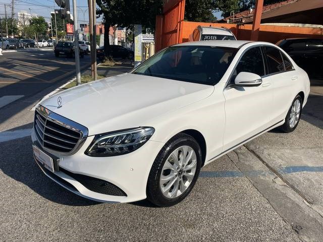 //www.autoline.com.br/carro/mercedes-benz/c-180-16-exclusive-16v-gasolina-4p-turbo-automatico/2019/sao-paulo-sp/23919983