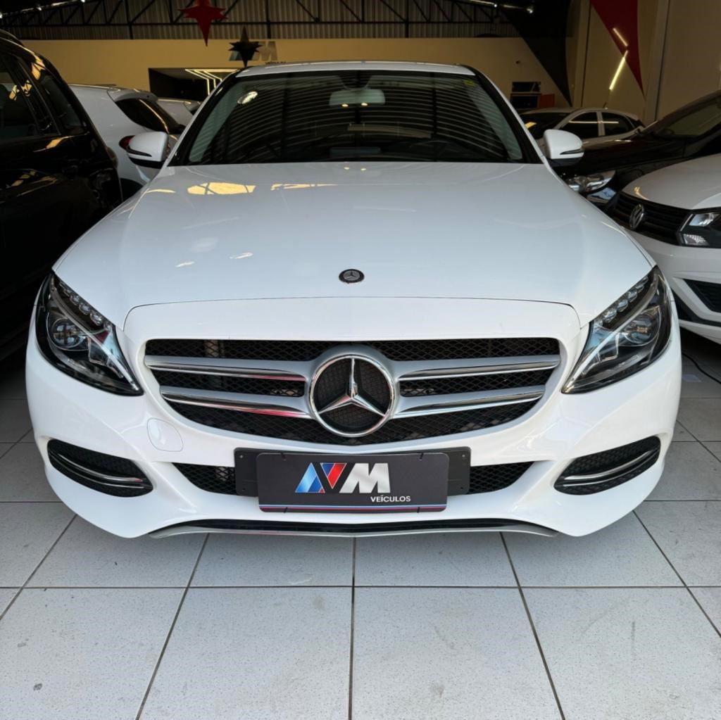 //www.autoline.com.br/carro/mercedes-benz/c-180-16-16v-flex-4p-turbo-automatico/2016/uberlandia-mg/24607073