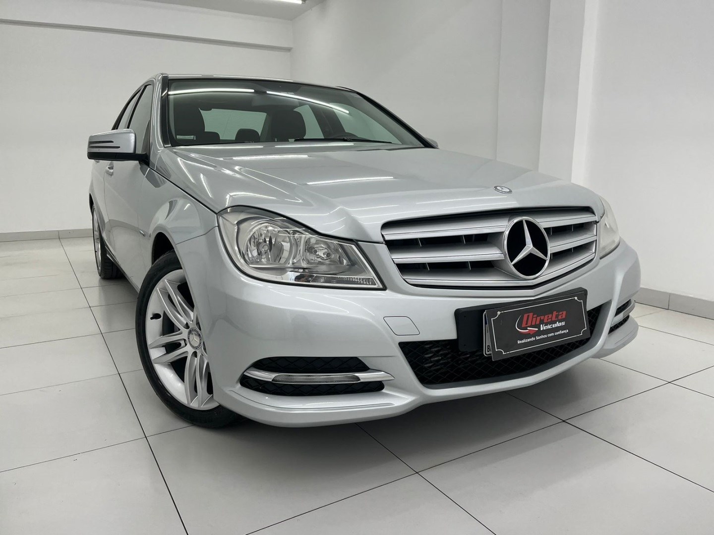 //www.autoline.com.br/carro/mercedes-benz/c-180-18-turbo-16v-gasolina-4p-automatico/2012/belo-horizonte-mg/24963834