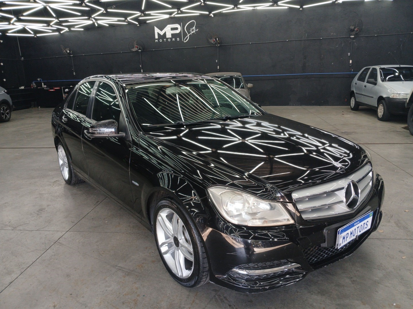 //www.autoline.com.br/carro/mercedes-benz/c-180-18-turbo-16v-gasolina-4p-automatico/2012/belo-horizonte-mg/24993175