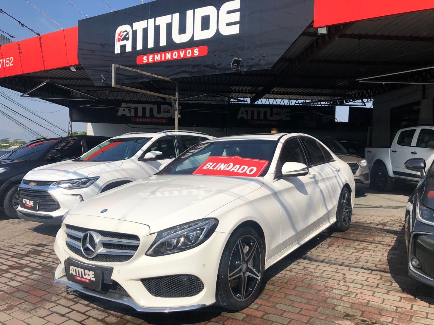 //www.autoline.com.br/carro/mercedes-benz/c-250-20-sport-16v-gasolina-4p-turbo-automatico/2016/rio-de-janeiro-rj/24801252