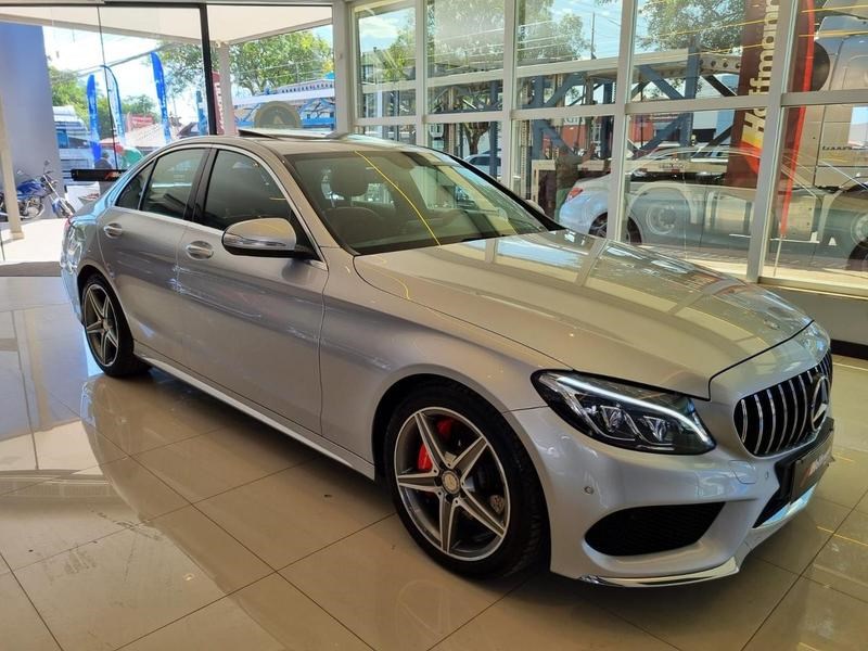 //www.autoline.com.br/carro/mercedes-benz/c-250-20-sport-16v-gasolina-4p-turbo-automatico/2015/brasilia-df/25029034