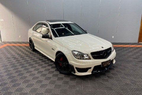 //www.autoline.com.br/carro/mercedes-benz/c-63-62-amg-32v-gasolina-4p-automatico/2012/goiania-go/24177285
