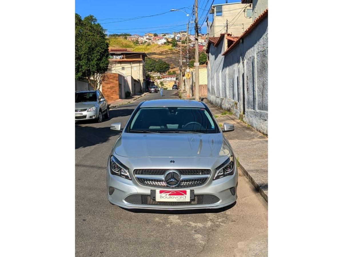 //www.autoline.com.br/carro/mercedes-benz/cla-180-16-16v-sedan-gasolina-4p-automatizado/2018/belo-horizonte-mg/24914902