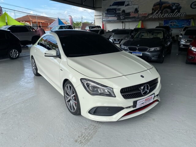 //www.autoline.com.br/carro/mercedes-benz/cla-250-20-sport-16v-gasolina-4p-4x4-turbo-automatiza/2017/manaus-am/24144286
