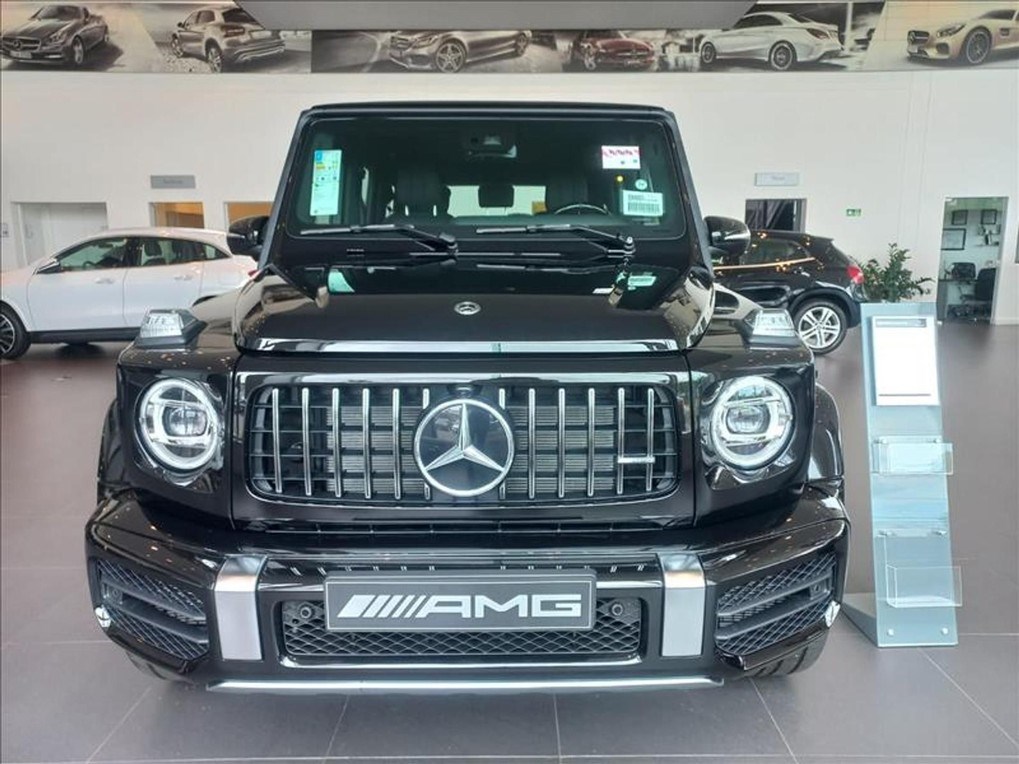 //www.autoline.com.br/carro/mercedes-benz/g-63-40-amg-4matic-32v-gasolina-4p-turbo-automatic/2024/sao-paulo-sp/23655749