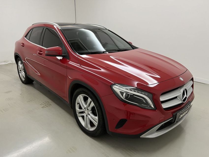 //www.autoline.com.br/carro/mercedes-benz/gla-200-16-vision-16v-flex-4p-turbo-automatizado/2015/brasilia-df/24201313