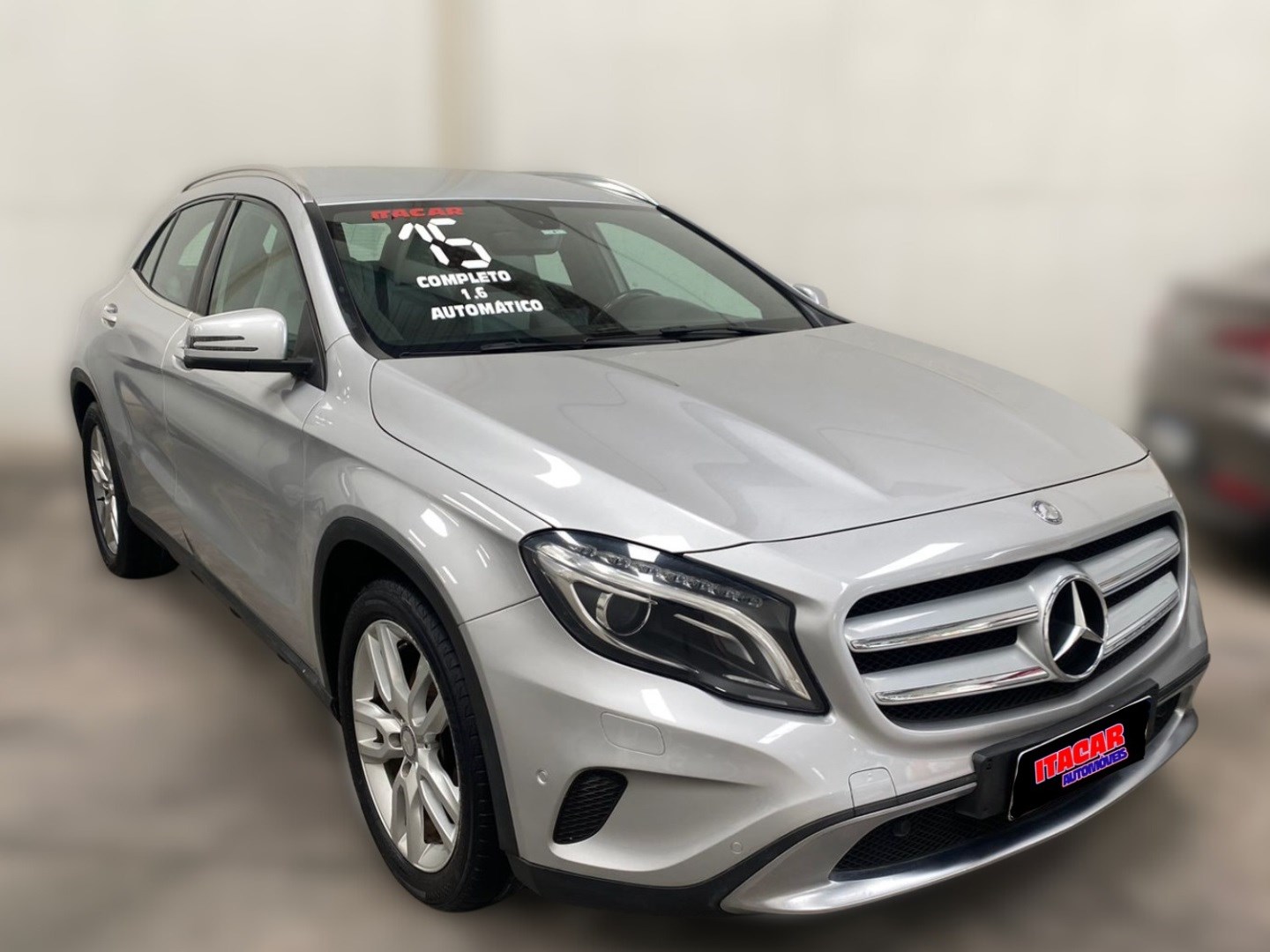 //www.autoline.com.br/carro/mercedes-benz/gla-200-16-vision-16v-gasolina-4p-turbo-automatizado/2015/nova-iguacu-rj/24417135
