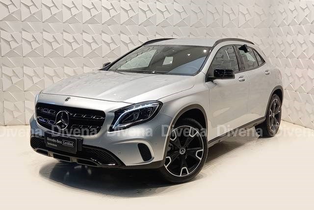 //www.autoline.com.br/carro/mercedes-benz/gla-200-16-night-16v-flex-4p-turbo-automatico/2019/sao-paulo-sp/24936149
