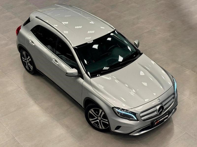 //www.autoline.com.br/carro/mercedes-benz/gla-200-16-advance-16v-flex-4p-turbo-automatizado/2017/curitiba-pr/25032166