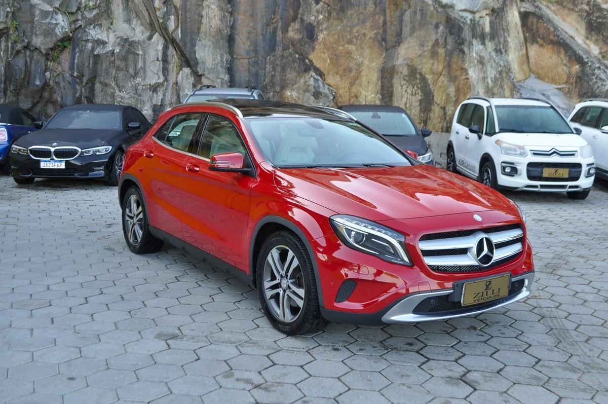 //www.autoline.com.br/carro/mercedes-benz/gla-250-20-vision-16v-gasolina-4p-turbo-automatizado/2015/florianopolis-sc/23772898