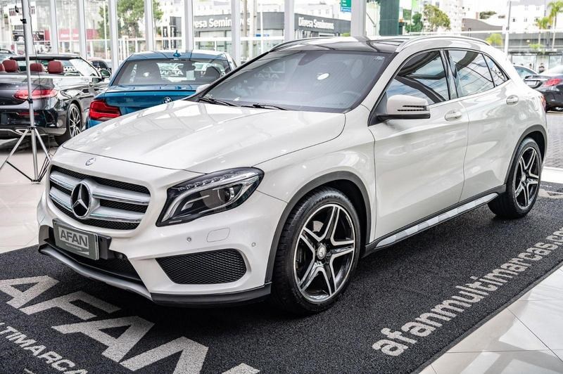 //www.autoline.com.br/carro/mercedes-benz/gla-250-20-sport-16v-gasolina-4p-turbo-automatizado/2017/curitiba-pr/25007493