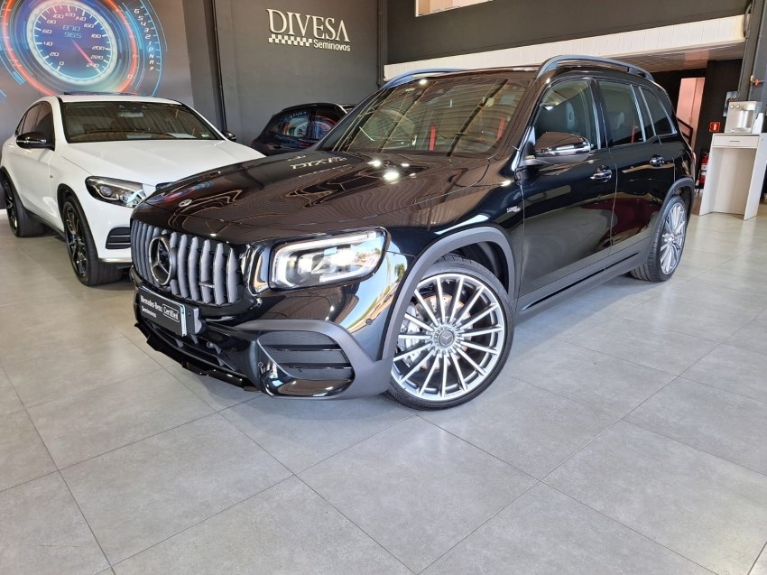 //www.autoline.com.br/carro/mercedes-benz/glb-20-amg-35-4matic-16v-gasolina-4p-turbo-automa/2023/curitiba-pr/24330288