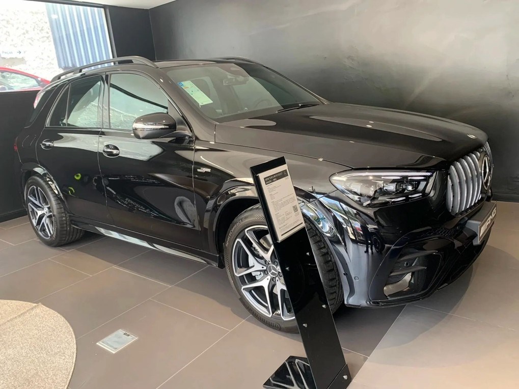 //www.autoline.com.br/carro/mercedes-benz/gle-53-30-amg-gle-4matic-24v-gasolina-4p-4x4-turbo-a/2024/sao-paulo-sp/23655839