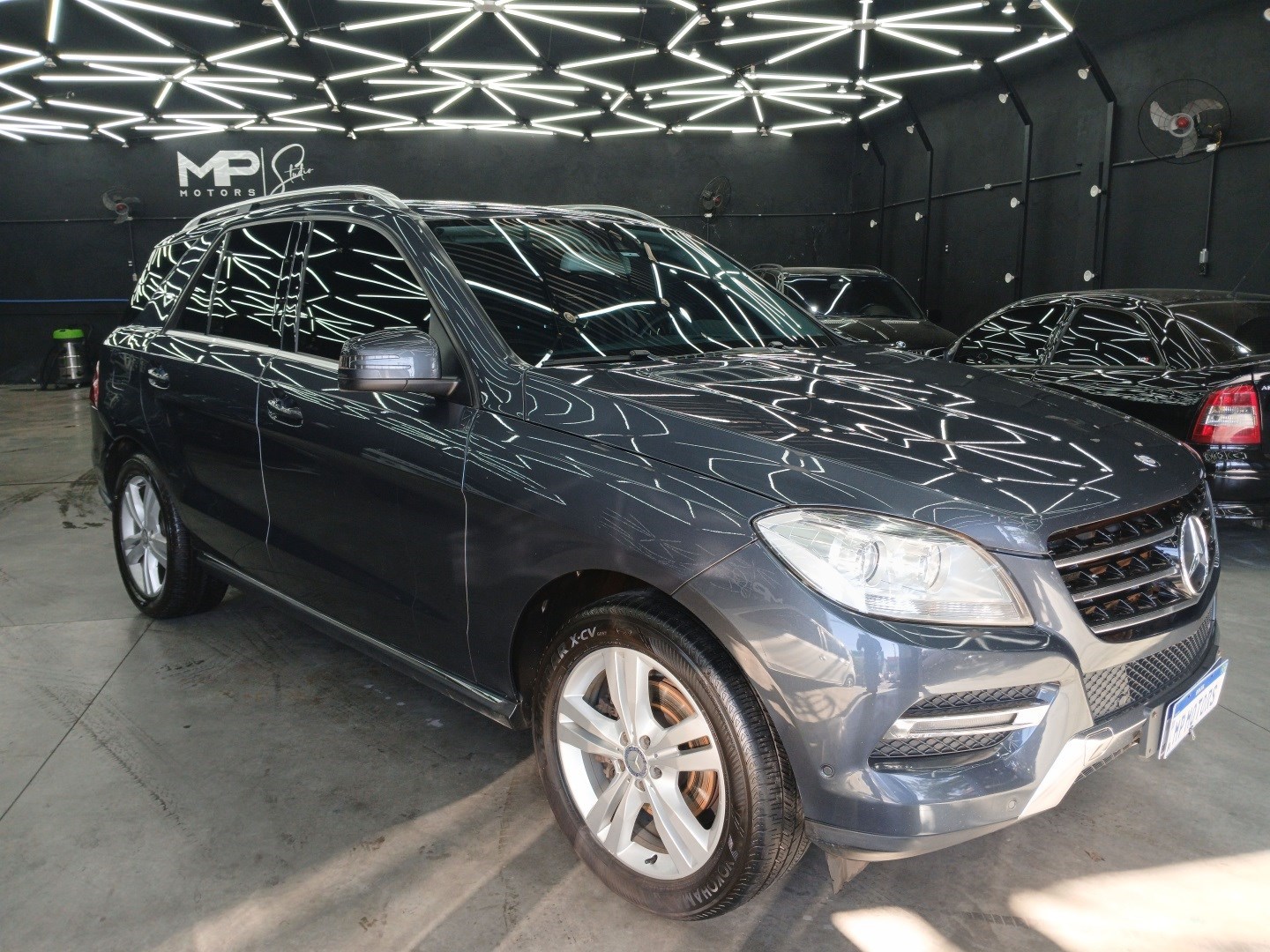 //www.autoline.com.br/carro/mercedes-benz/ml-350-30-4x4-bluetec-sport-v-6-258cv-4p-diesel-auto/2015/belo-horizonte-mg/24816405