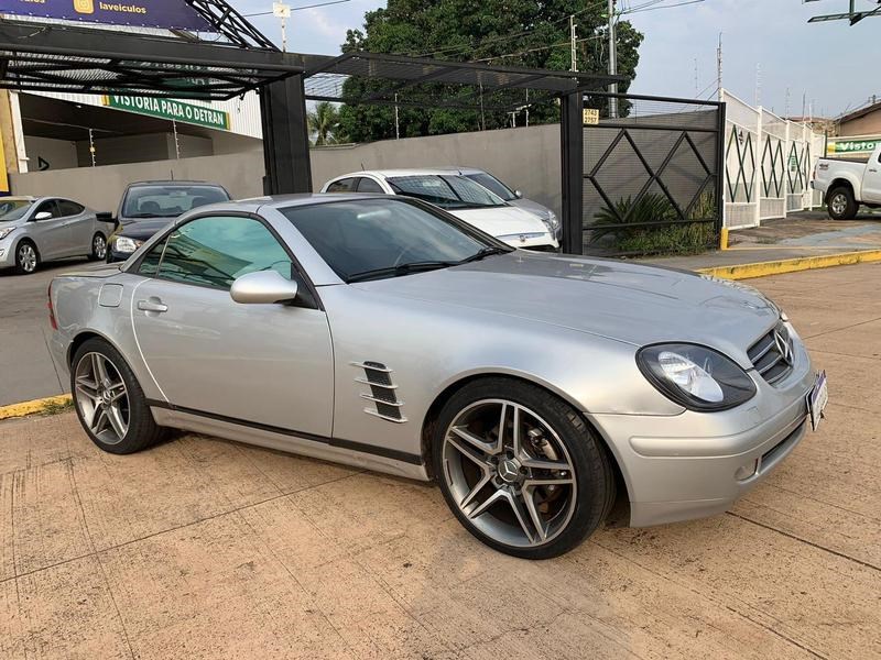 //www.autoline.com.br/carro/mercedes-benz/slk-230-23-kompressor-v-6-190cv-2p-gasolina-automatic/1998/campo-grande-ms/24680504