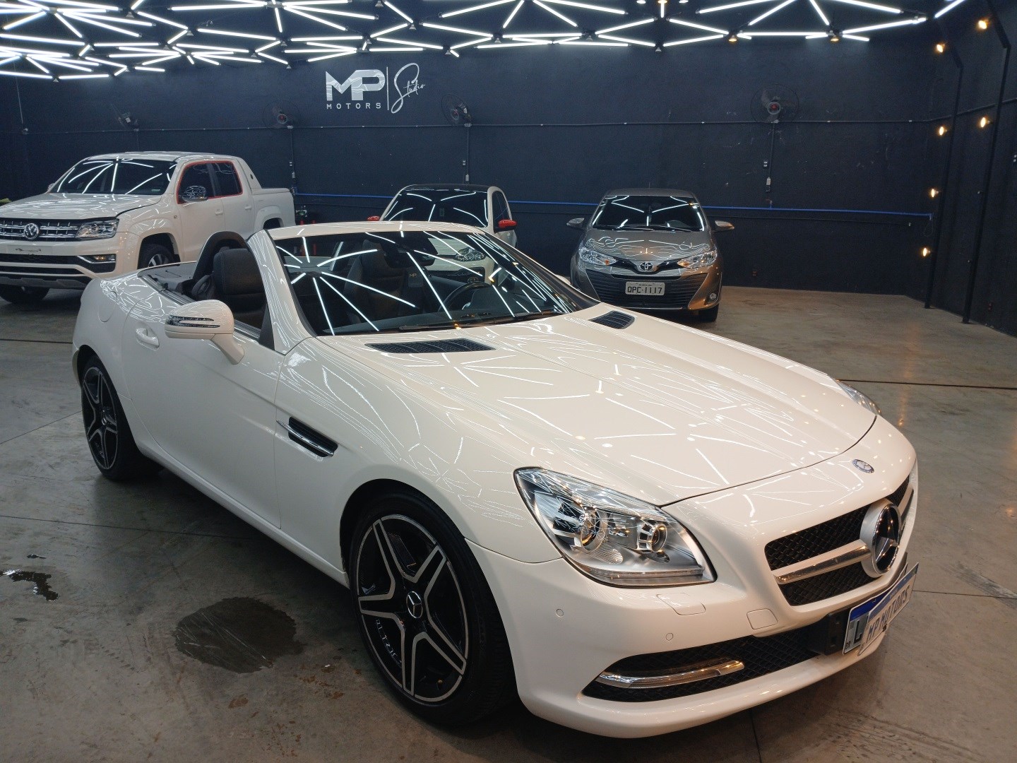 //www.autoline.com.br/carro/mercedes-benz/slk-250-18-turbo-16v-gasolina-2p-automatico/2015/belo-horizonte-mg/24610321