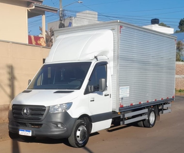 //www.autoline.com.br/carro/mercedes-benz/sprinter-22-cdi-516-furgao-ta-14m-16v-diesel-4p-turbo/2022/passo-fundo-rs/24976830