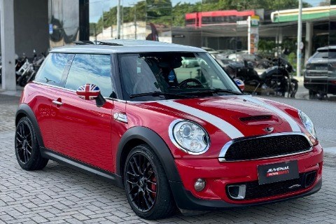 //www.autoline.com.br/carro/mini/cooper-16-john-works-16v-gasolina-2p-turbo-manual/2011/fortaleza-ce/23225496