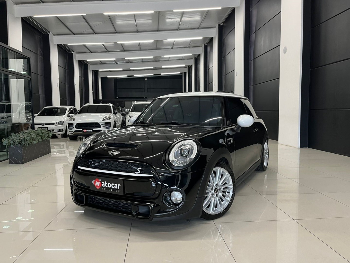//www.autoline.com.br/carro/mini/cooper-20-s-top-3-portas-16v-gasolina-2p-turbo-autom/2017/osorio-rs/24666667