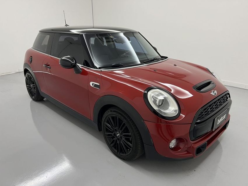//www.autoline.com.br/carro/mini/cooper-20-s-exclusive-16v-gasolina-2p-turbo-automati/2016/brasilia-df/24806524