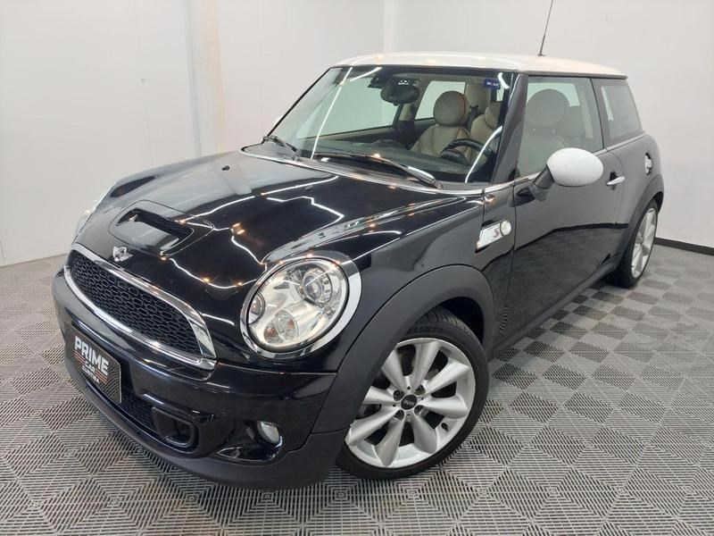 //www.autoline.com.br/carro/mini/cooper-16-coupe-s-16v-gasolina-2p-turbo-automatico/2013/curitiba-pr/24897241