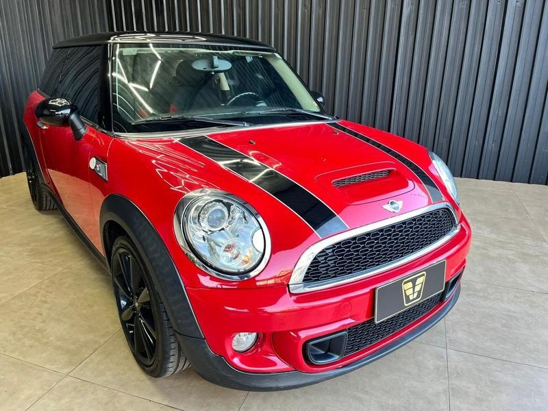 //www.autoline.com.br/carro/mini/cooper-16-s-bayswater-sport-16v-gasolina-2p-turbo-au/2013/campo-grande-ms/24902711