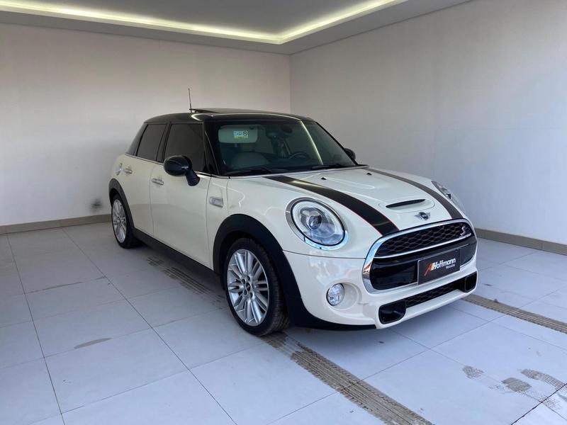 //www.autoline.com.br/carro/mini/cooper-20-s-top-5-portas-16v-gasolina-4p-turbo-autom/2017/brasilia-df/24908353