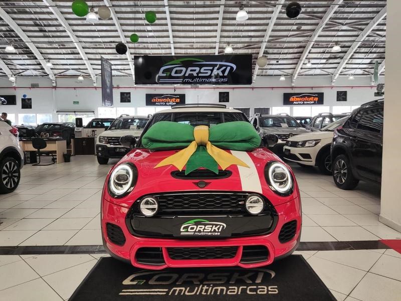 //www.autoline.com.br/carro/mini/cooper-20-john-works-16v-gasolina-2p-turbo-automatic/2021/curitiba-pr/24974612