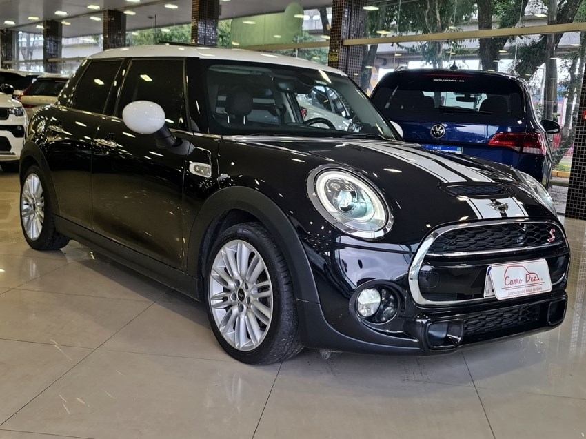 //www.autoline.com.br/carro/mini/cooper-20-s-top-5-portas-16v-gasolina-4p-turbo-autom/2017/novo-hamburgo-rs/24994285